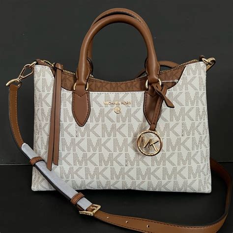michael kors austen
